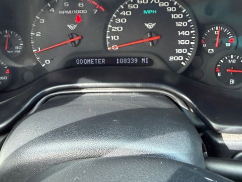 Used 1997 Chevrolet Corvette Coupe w/ Memory Pkg image 11