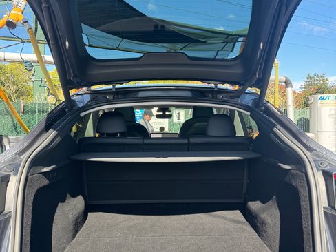 Used 2023 Tesla Model Y Long Range AWD/4WD image 13