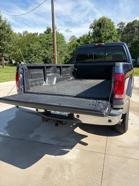 Used 2004 Ford F350 Lariat AWD/4WD image 11