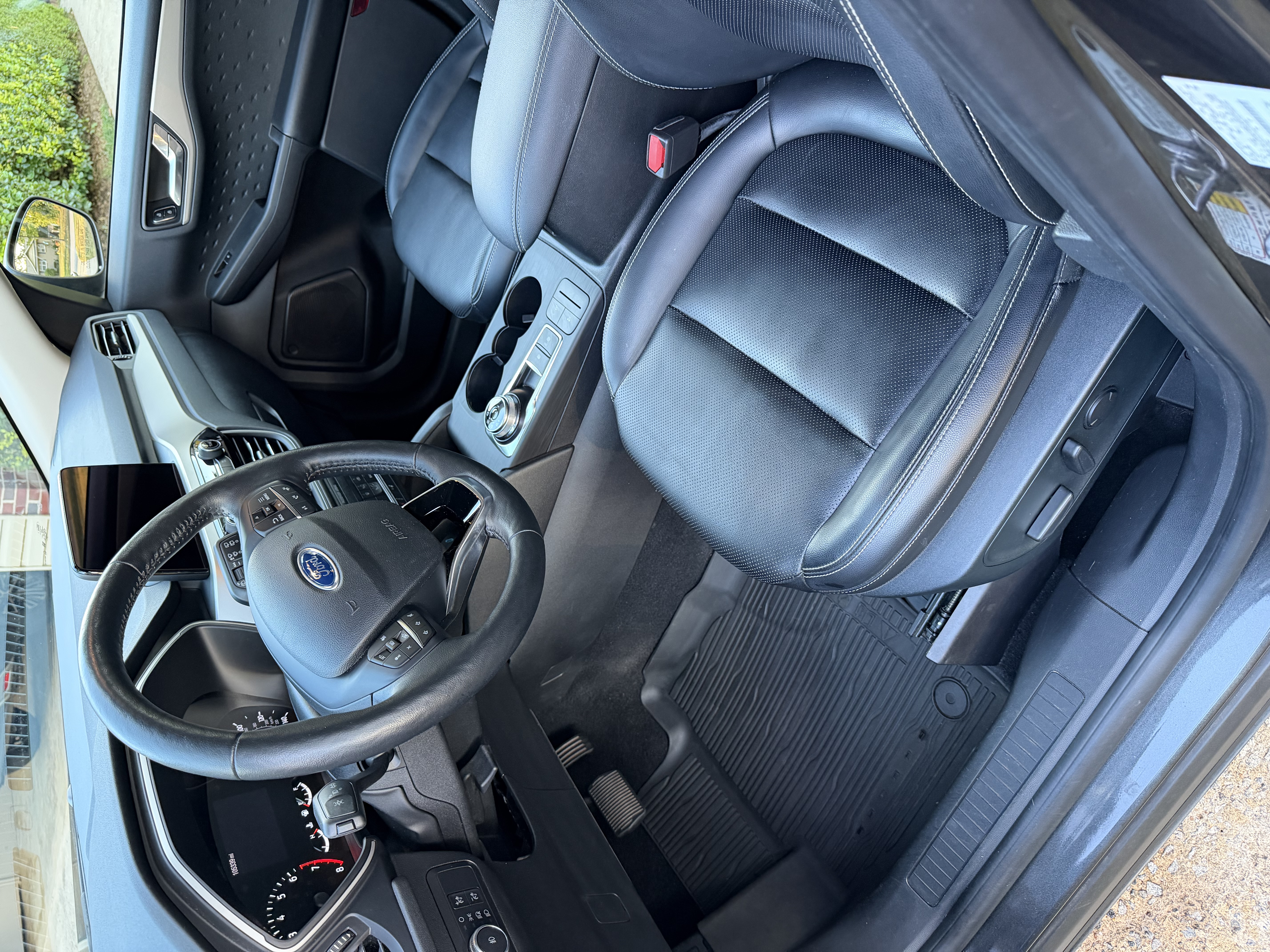 Used 2020 Ford Escape SEL FWD image 11