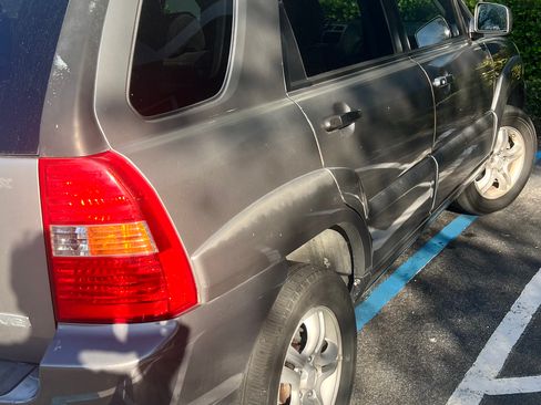 Used 2006 Kia Sportage EX image 6