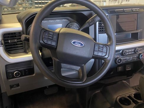 Used 2023 Ford F250 XL w/ FX4 Off-Road Package image 10
