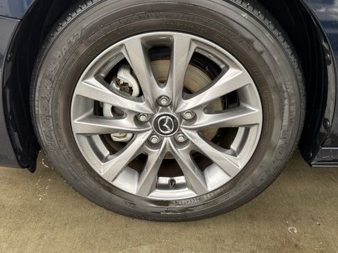 Used 2021 MAZDA MAZDA3 s image 13