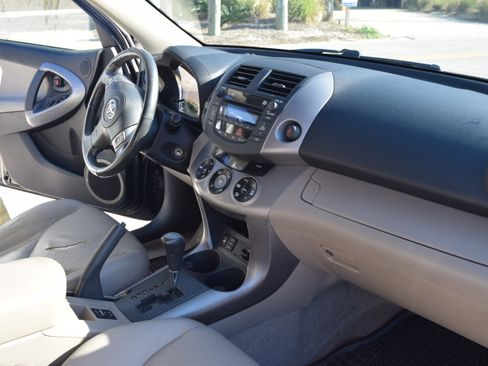 Used 2008 Toyota RAV4 Limited image 6