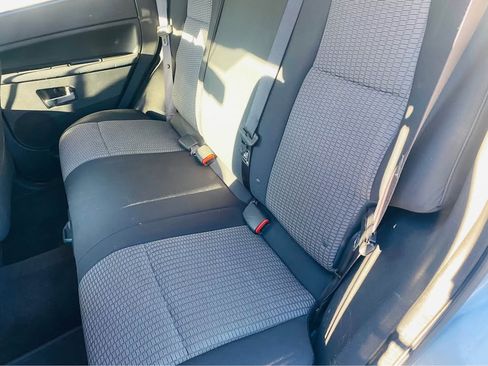 Used 2010 Jeep Grand Cherokee Laredo image 13