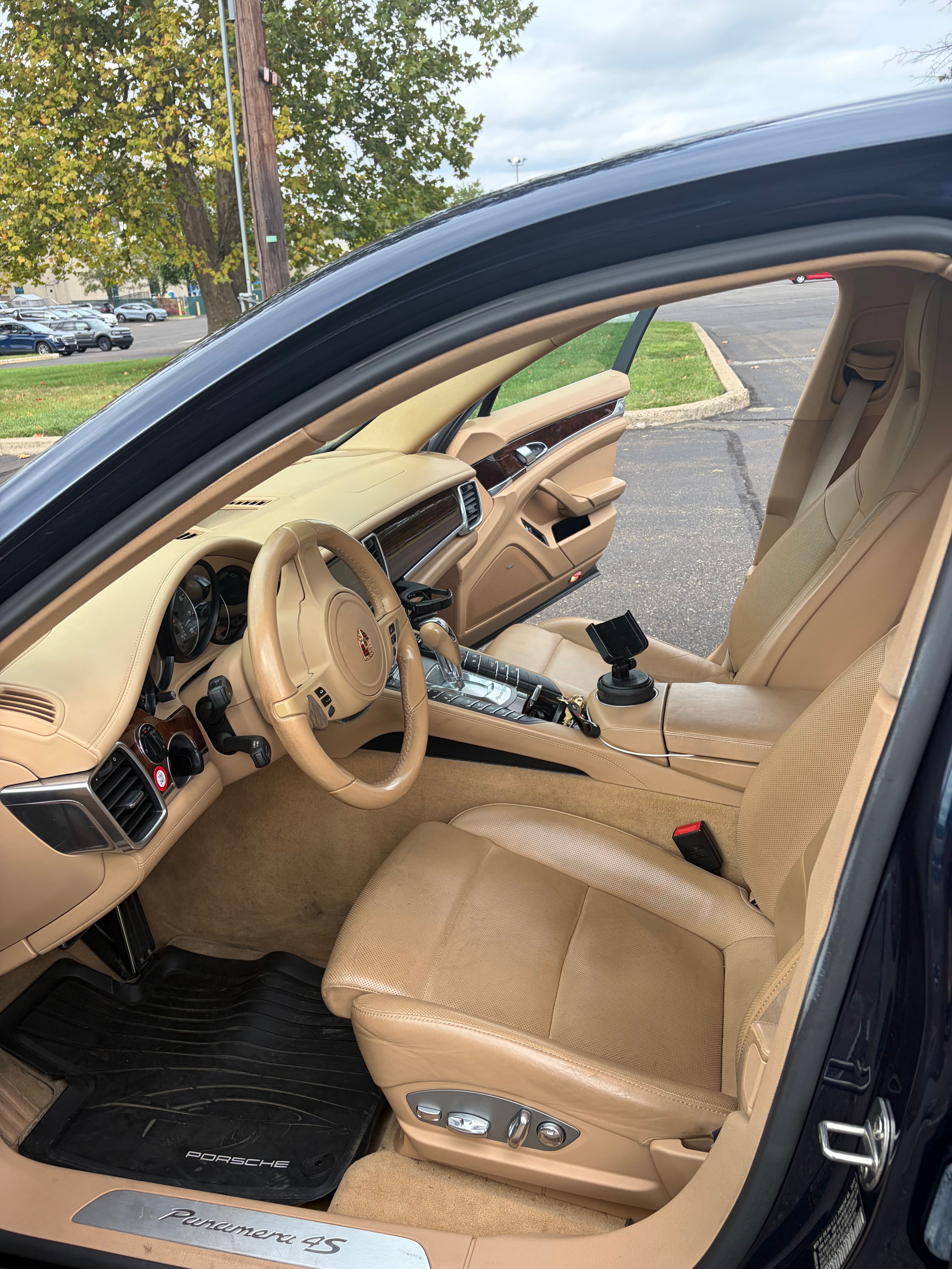 Used 2013 Porsche Panamera 4S image 6