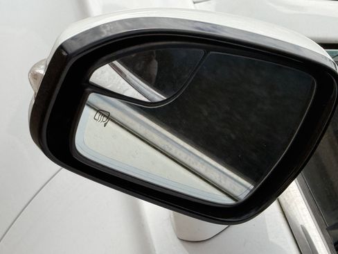 Used 2016 Ford Fusion SE w/ Equipment Group 202A image 15