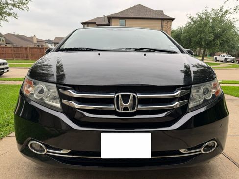 Used 2015 Honda Odyssey Touring Elite image 12