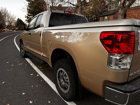 Used 2010 Toyota Tundra 4x4 Double Cab image 9