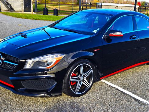 Used 2015 Mercedes-Benz CLA 250 4MATIC image 1