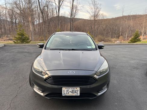 Used 2016 Ford Focus SE image 9