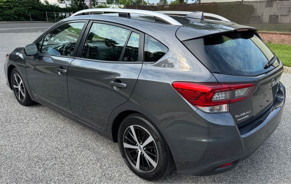 Used 2020 Subaru Impreza 2.0i Premium AWD/4WD image 2