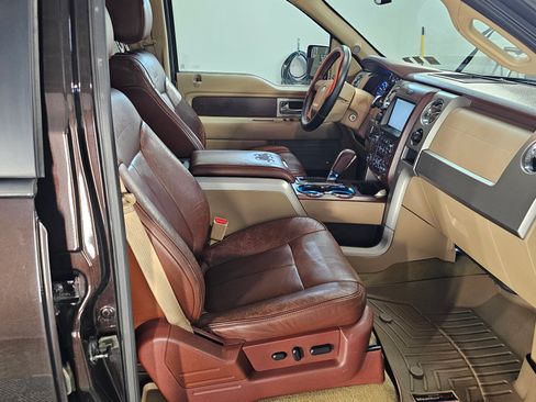Used 2013 Ford F150 King Ranch w/ King Ranch Luxury Pkg image 16