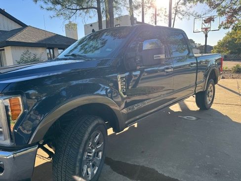 Used 2019 Ford F250 King Ranch w/ King Ranch Ultimate Package image 2