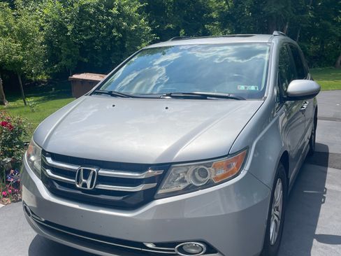 Used 2016 Honda Odyssey EX-L image 2
