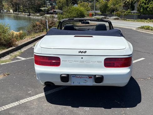 Used 1993 Porsche 968 Cabriolet RWD image 8
