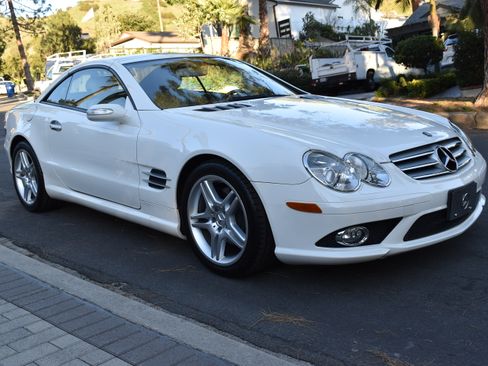 Used 2008 Mercedes-Benz SL 550 image 5
