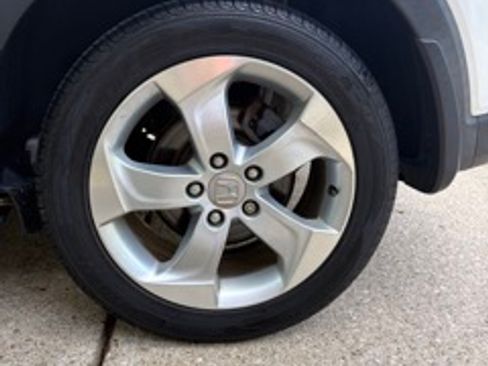 Used 2016 Honda HR-V EX image 10