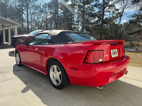 Used 2003 Ford Mustang Deluxe Convertible image 5