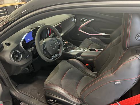 Used 2023 Chevrolet Camaro ZL1 RWD image 8