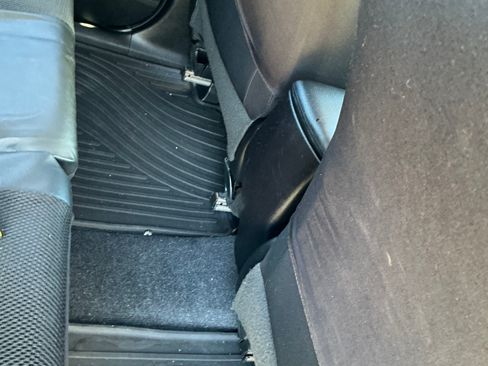 Used 2013 Toyota RAV4 XLE image 20