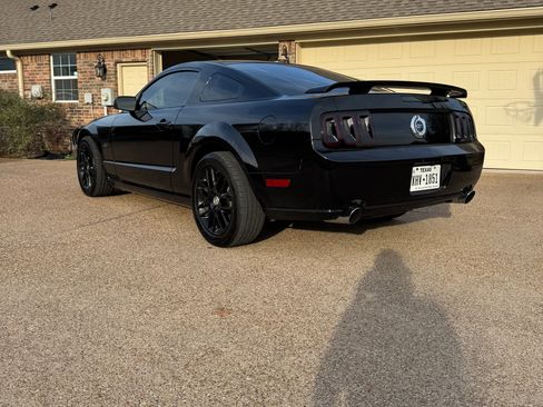 Used 2007 Ford Mustang GT Premium image 4