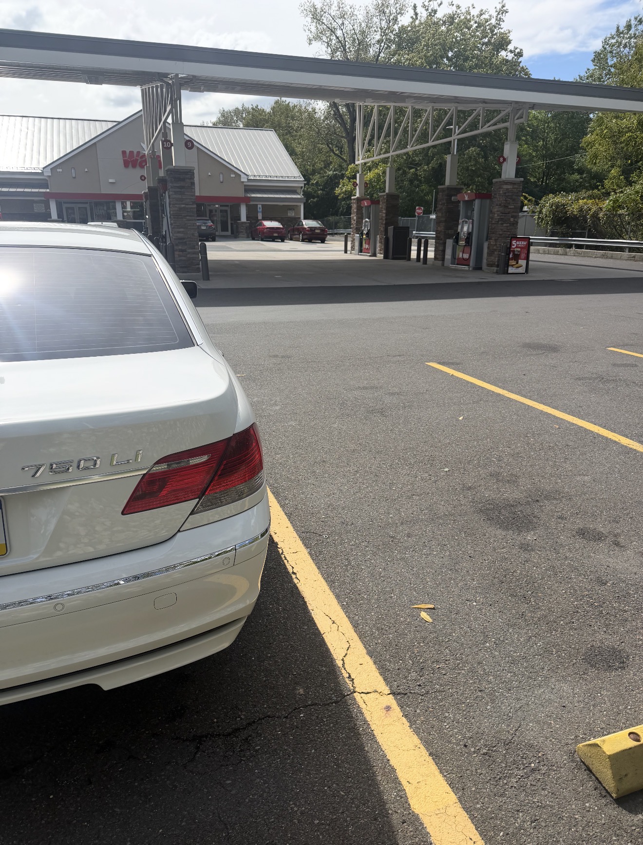 Used 2008 BMW 750Li RWD image 4