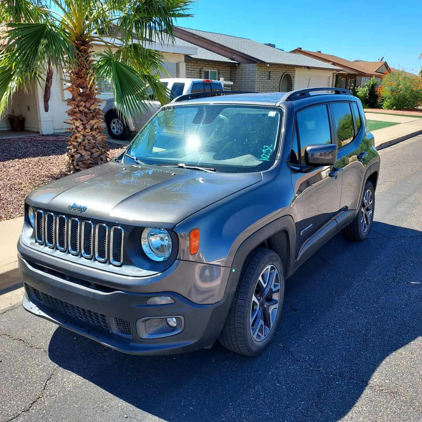 Used 2016 Jeep Renegade Latitude AWD/4WD image 1