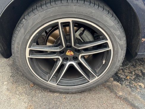 Used 2019 Porsche Macan S image 14