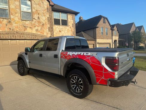 Used 2014 Ford F150 Raptor w/ Equipment Group 801A Luxury image 6