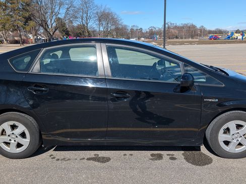 Used 2010 Toyota Prius Five image 8