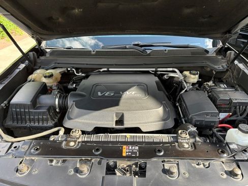 Used 2015 Chevrolet Colorado Z71 AWD/4WD image 15