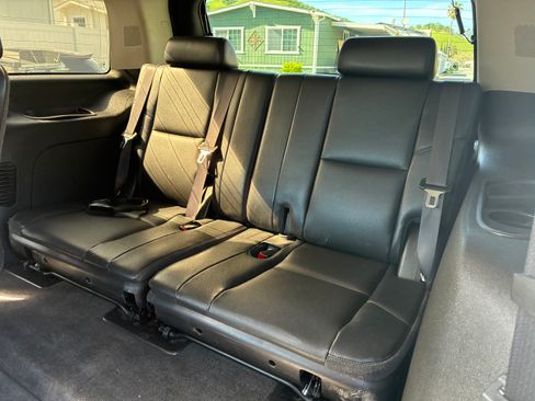 Used 2012 Chevrolet Tahoe LTZ image 2