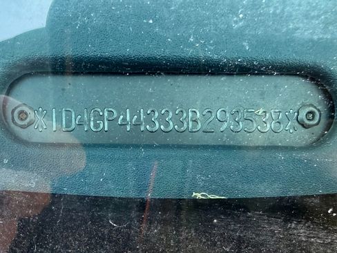 Used 2003 Dodge Grand Caravan Sport image 28