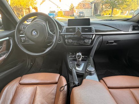 Used 2017 BMW 330i Sedan image 16