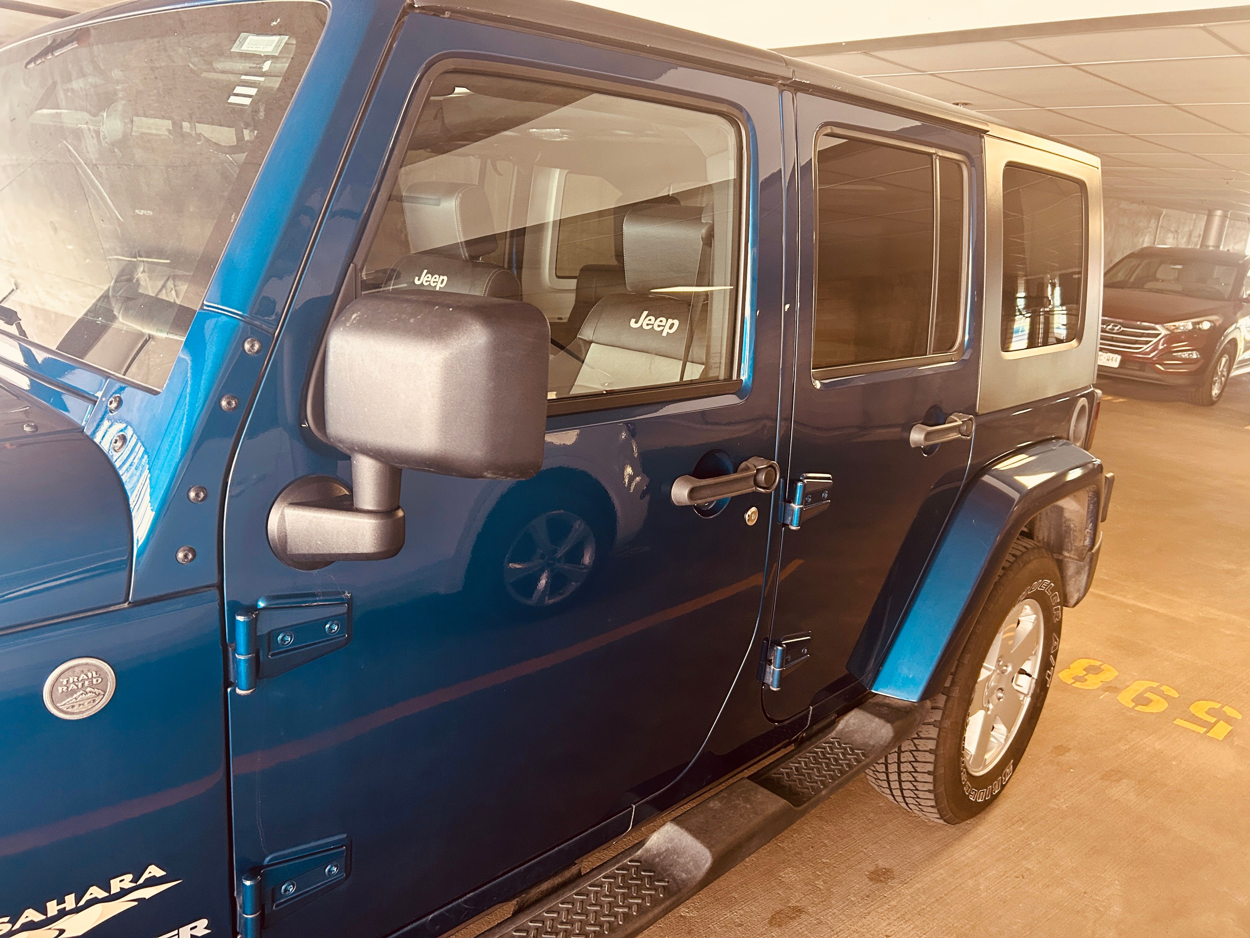 Used 2010 Jeep Wrangler Unlimited Sahara w/ Dual Top Group AWD/4WD image 2