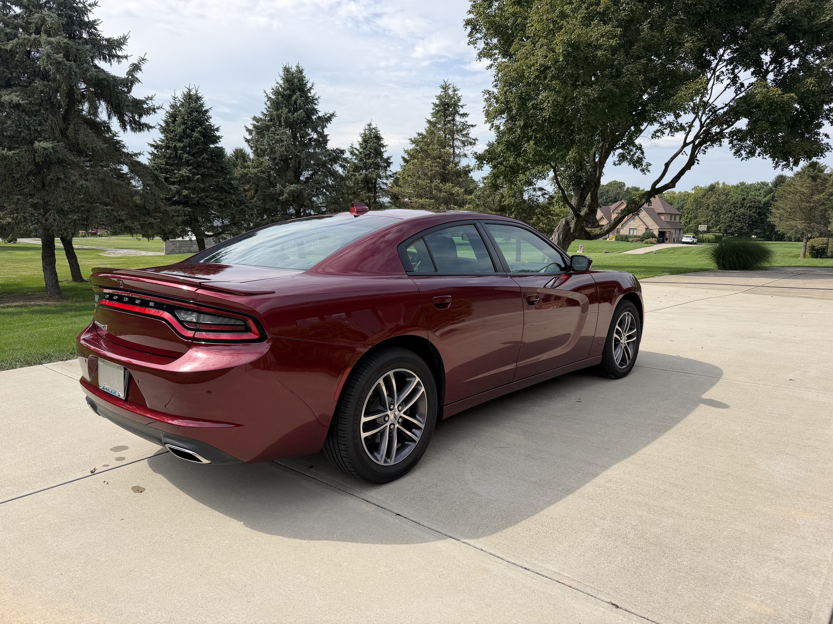 Used 2019 Dodge Charger SXT w/ Navigation & Travel Group AWD/4WD image 6