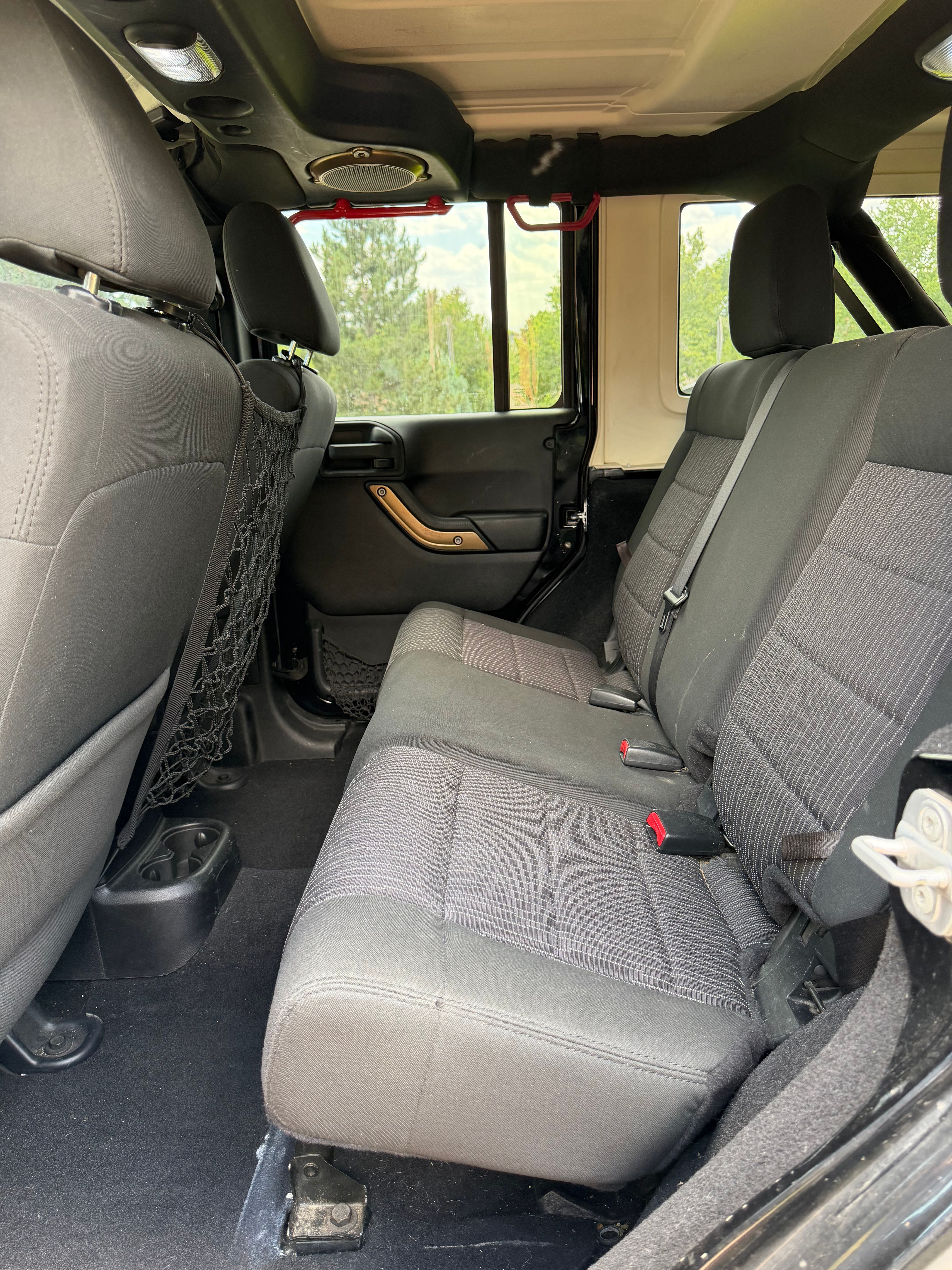 Used 2011 Jeep Wrangler Unlimited Sport AWD/4WD image 10