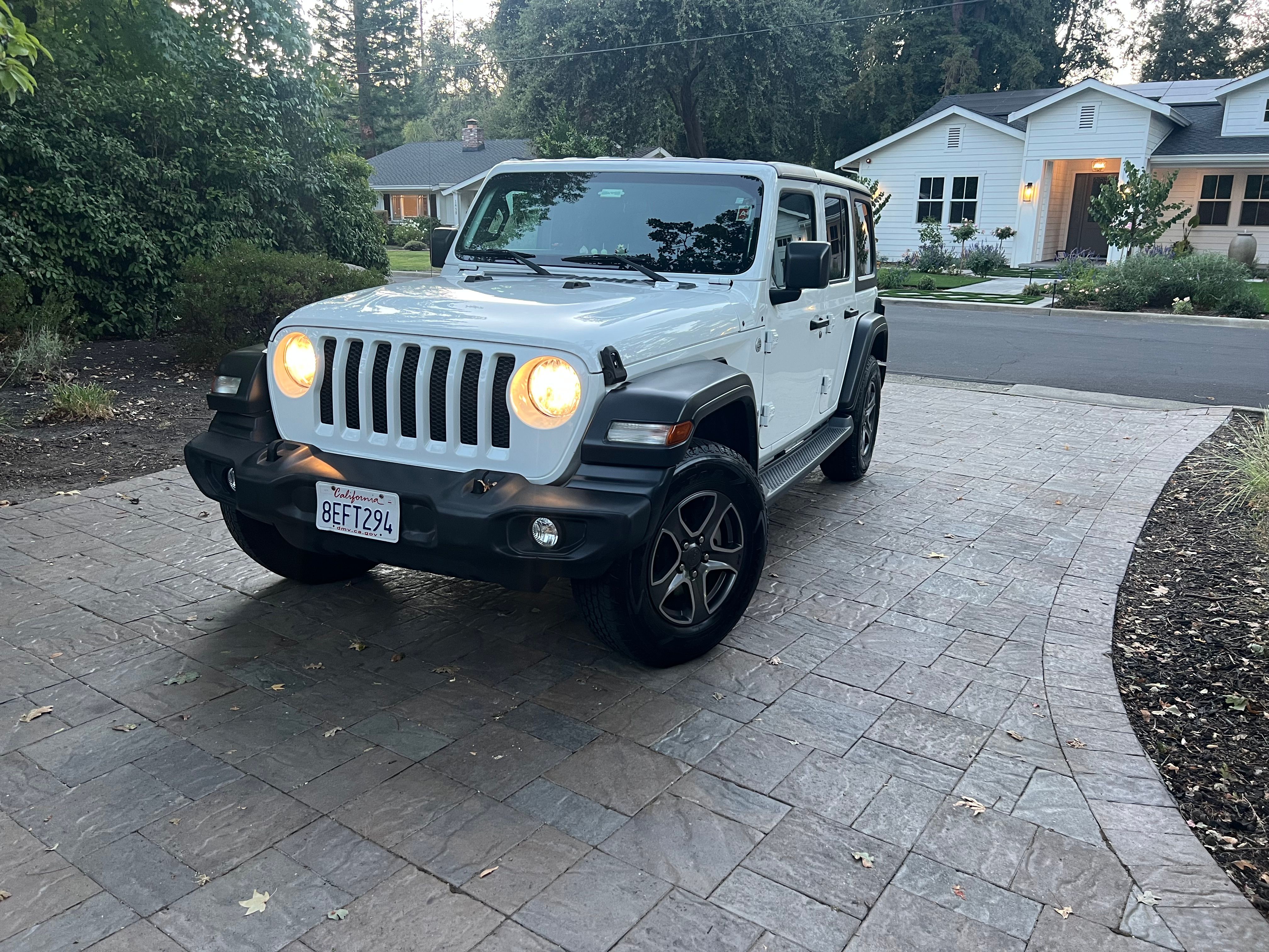 Used 2018 Jeep Wrangler Unlimited Sport S AWD/4WD image 8
