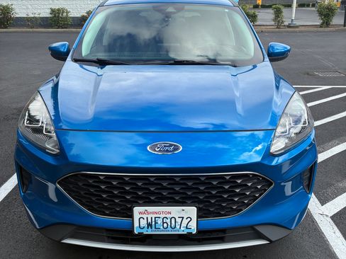 Used 2021 Ford Escape SE AWD/4WD image 2