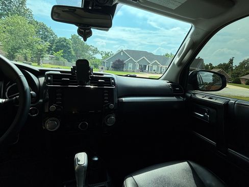 Used 2022 Toyota 4Runner TRD Off-Road Premium w/ Moonroof Package image 11