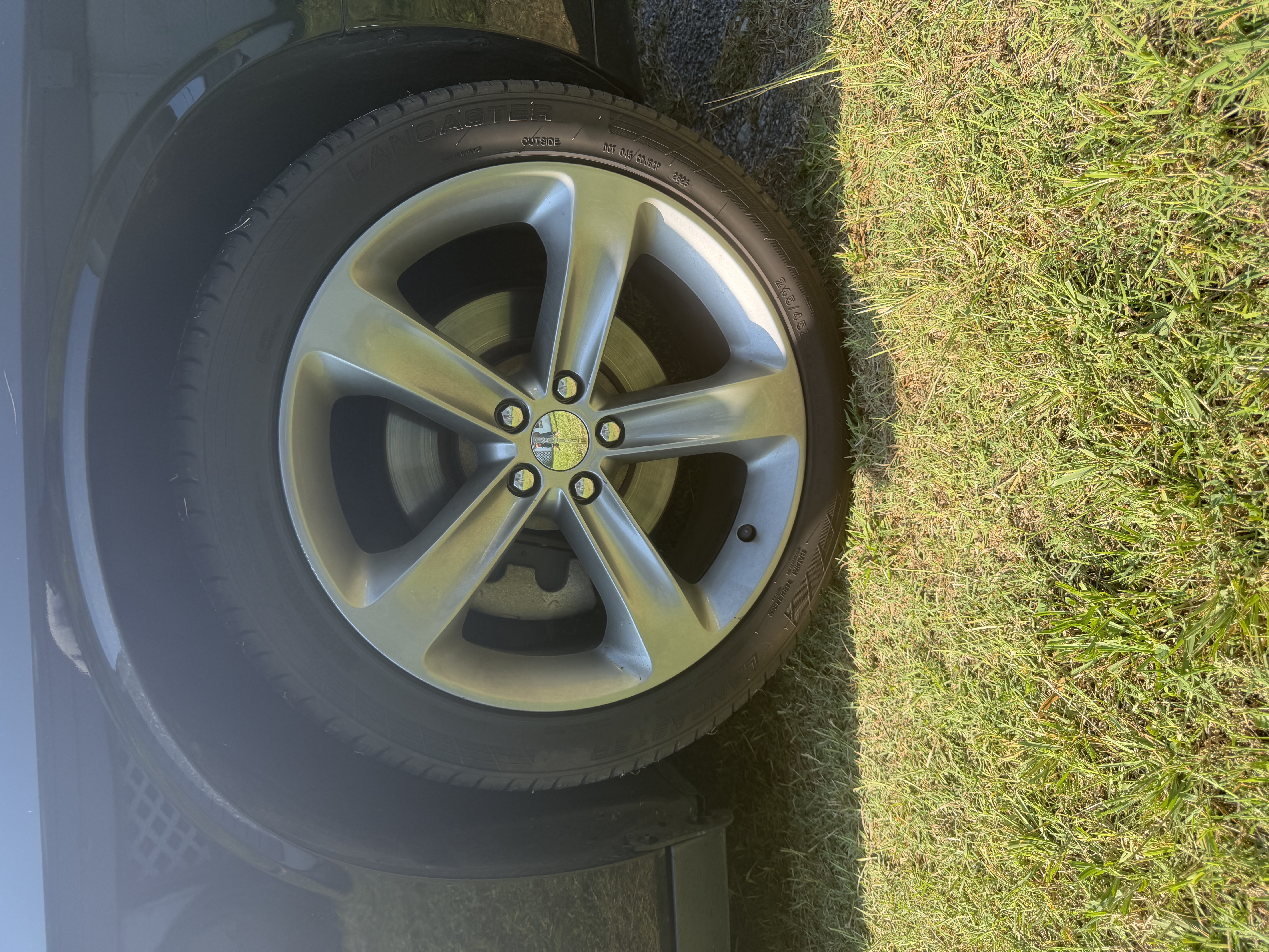 Used 2018 Dodge Challenger R/T RWD image 13