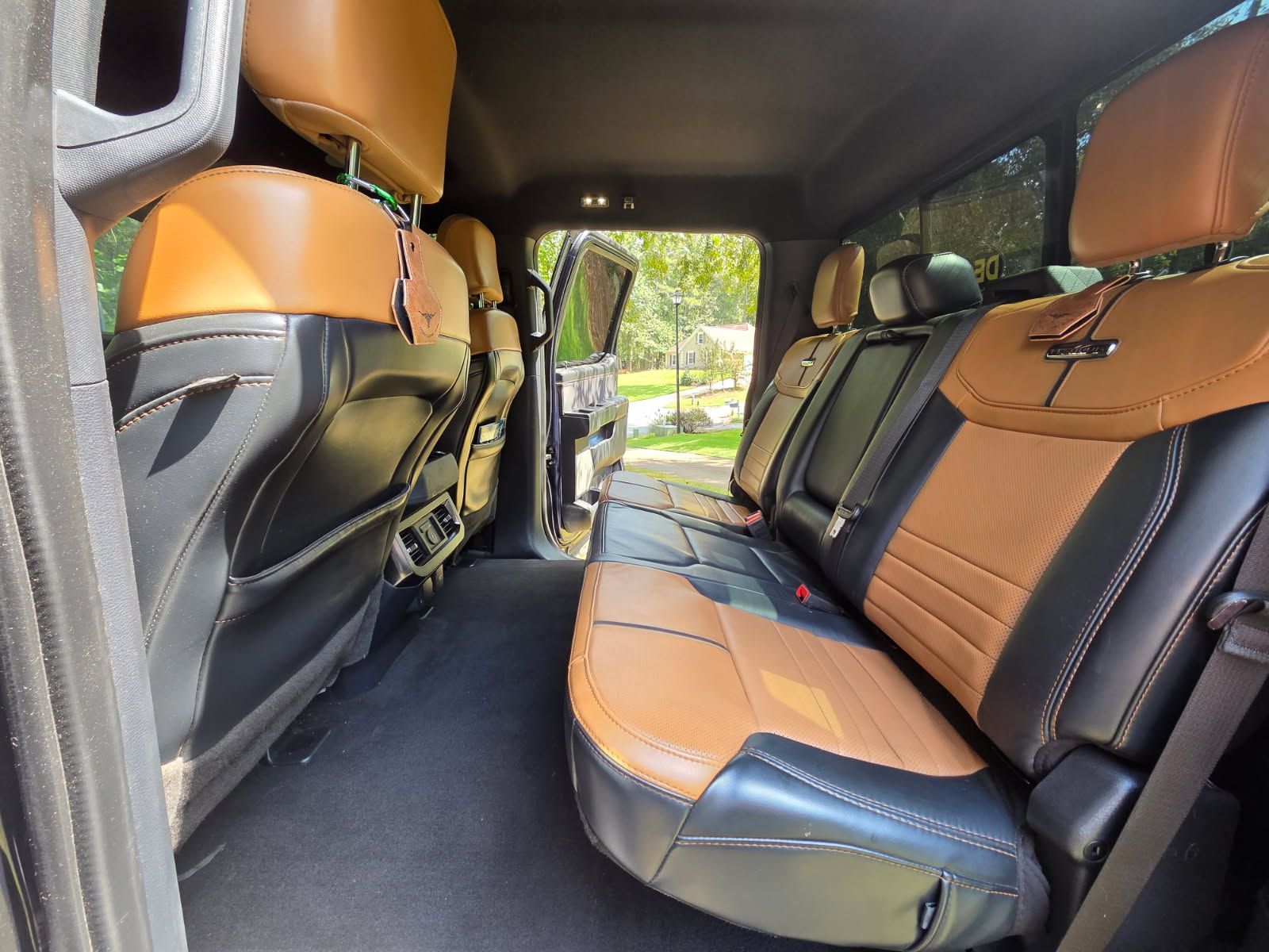Used 2023 Ford F250 Platinum AWD/4WD image 12