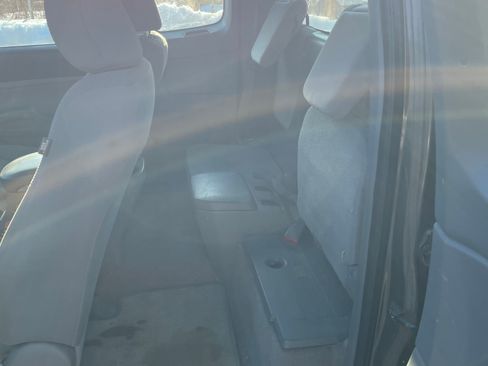 Used 2010 Toyota Tacoma 4x4 Access Cab image 9