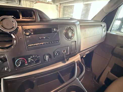 Used 2013 Ford E-150 and Econoline 150 w/ PWR Group image 11