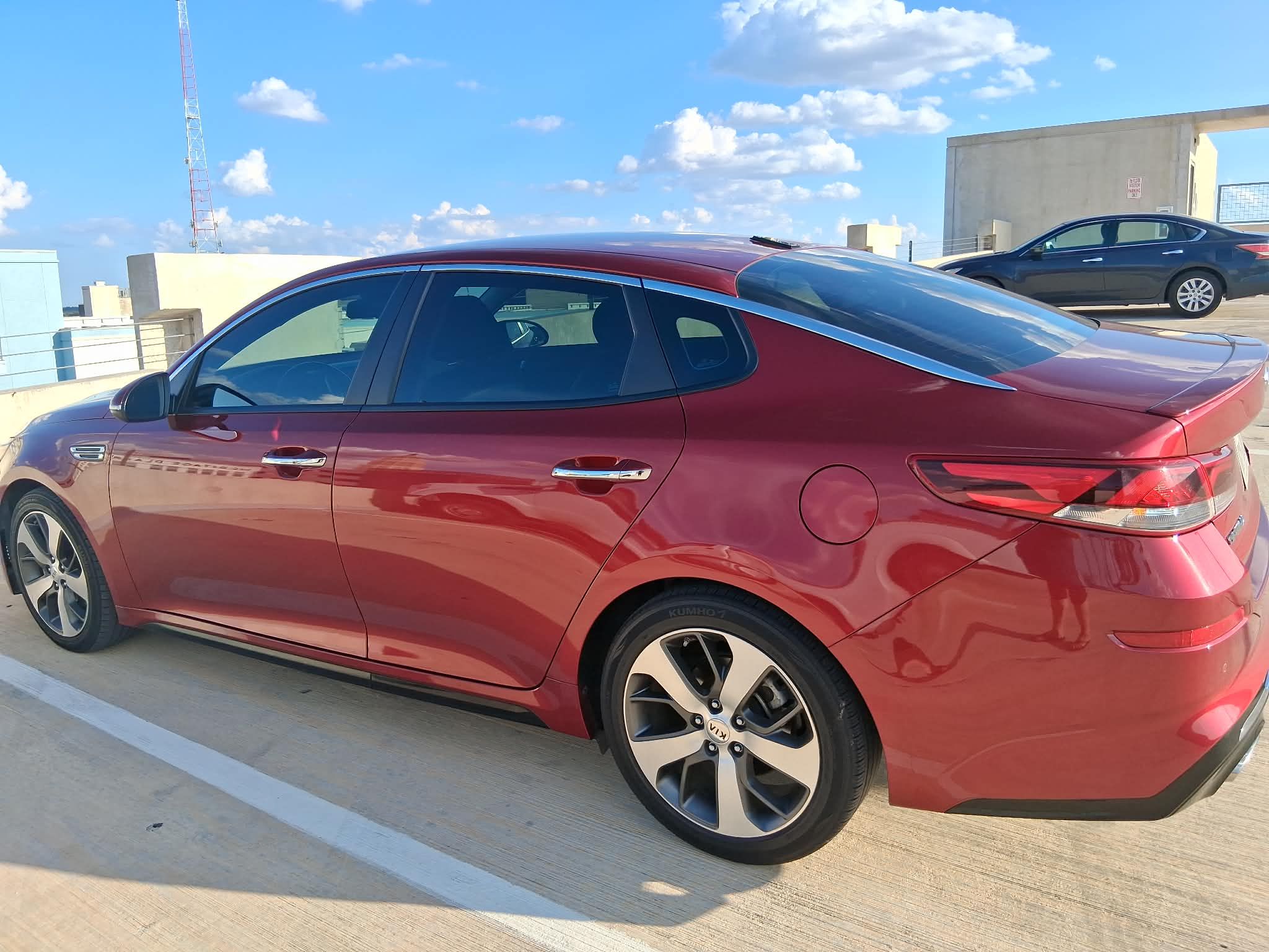 Used 2020 Kia Optima S FWD image 9