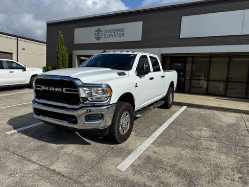 Used 2024 RAM 2500 Tradesman w/ Chrome Appearance Group image 2
