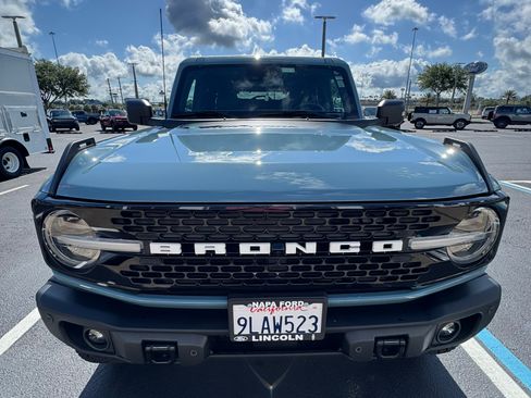 Used 2023 Ford Bronco Wildtrak image 8