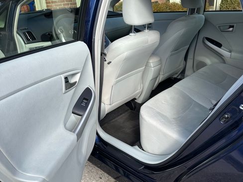Used 2013 Toyota Prius Three image 12