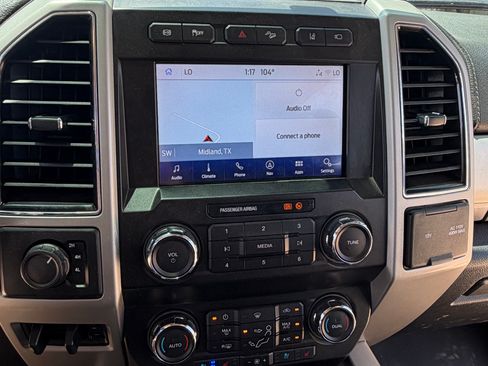 Used 2020 Ford F350 Lariat w/ Lariat Ultimate Package AWD/4WD image 14